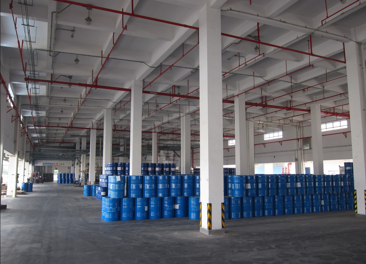 化工倉庫（一）