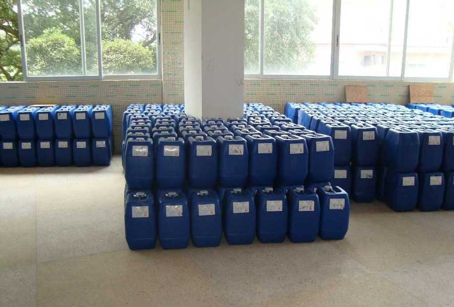 化工倉庫（二）